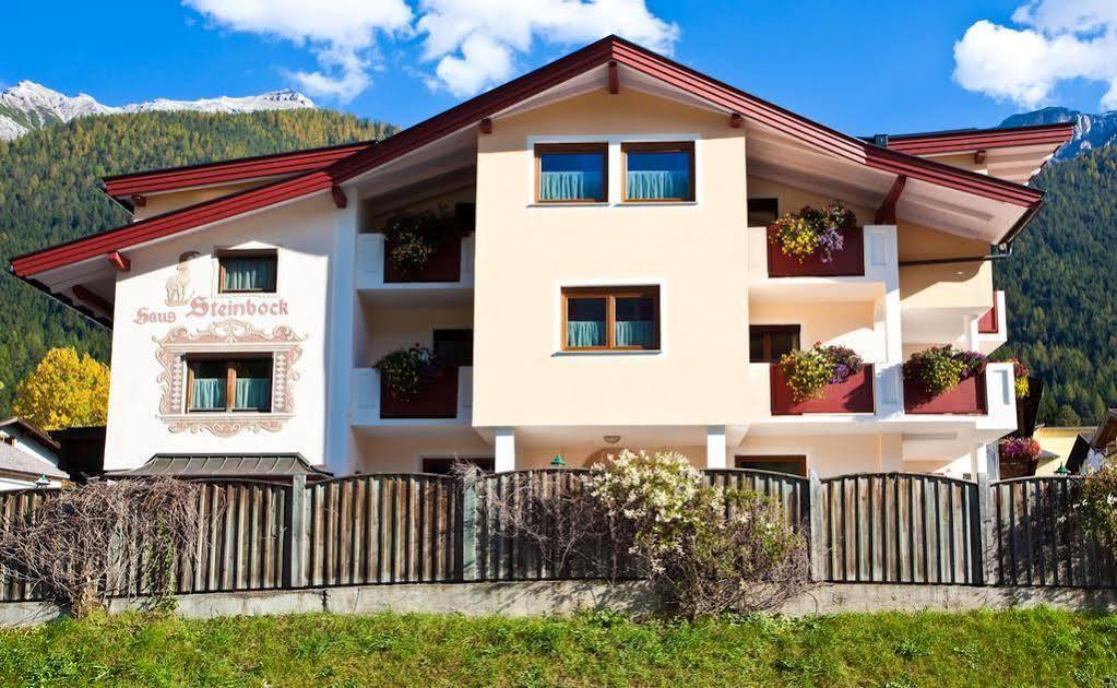 Bed and Breakfast Haus Steinbock Neustift im Stubaital Exterior foto