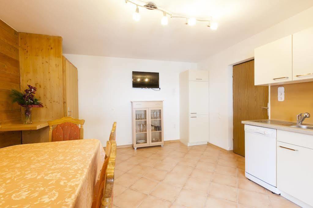 Bed and Breakfast Haus Steinbock Neustift im Stubaital Exterior foto